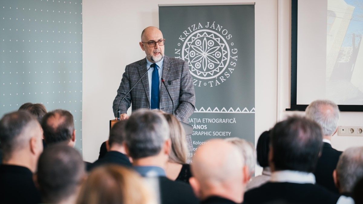 Ami az erdélyi magyaroknak jó, azt a magyar kormány támogatja – Kelemen Hunor a Mandinernek