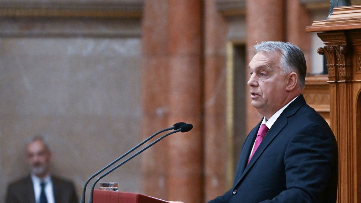 „Aki szerint a románok elhúznak mellettünk, az költözzön oda” – Orbán Viktor keményen kiosztotta az ellenzéket a parlamentben