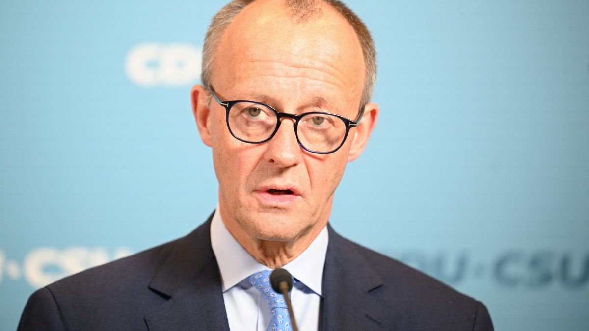 A CDU kancellárjelöltje üzent: ultimátumot adna Putyinnak