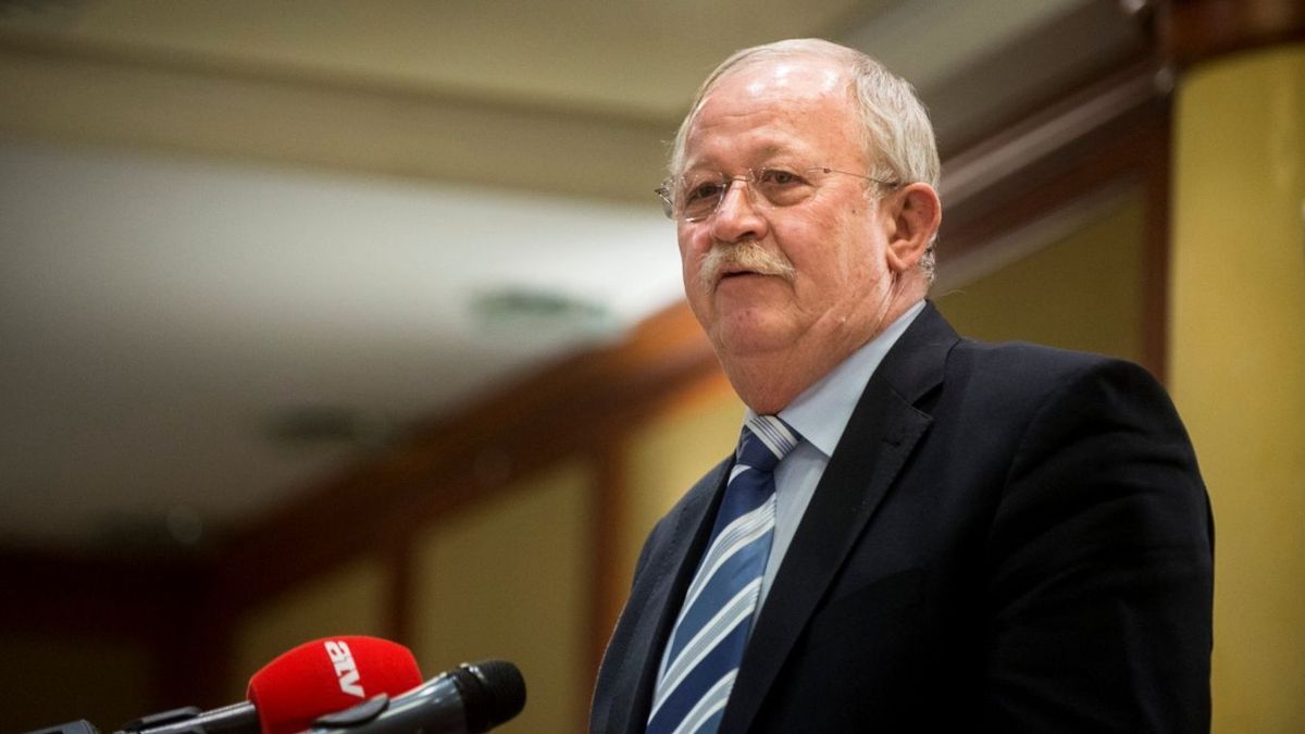 Kuncze Gábor szégyenteljes kirohanása borzolja a kedélyeket