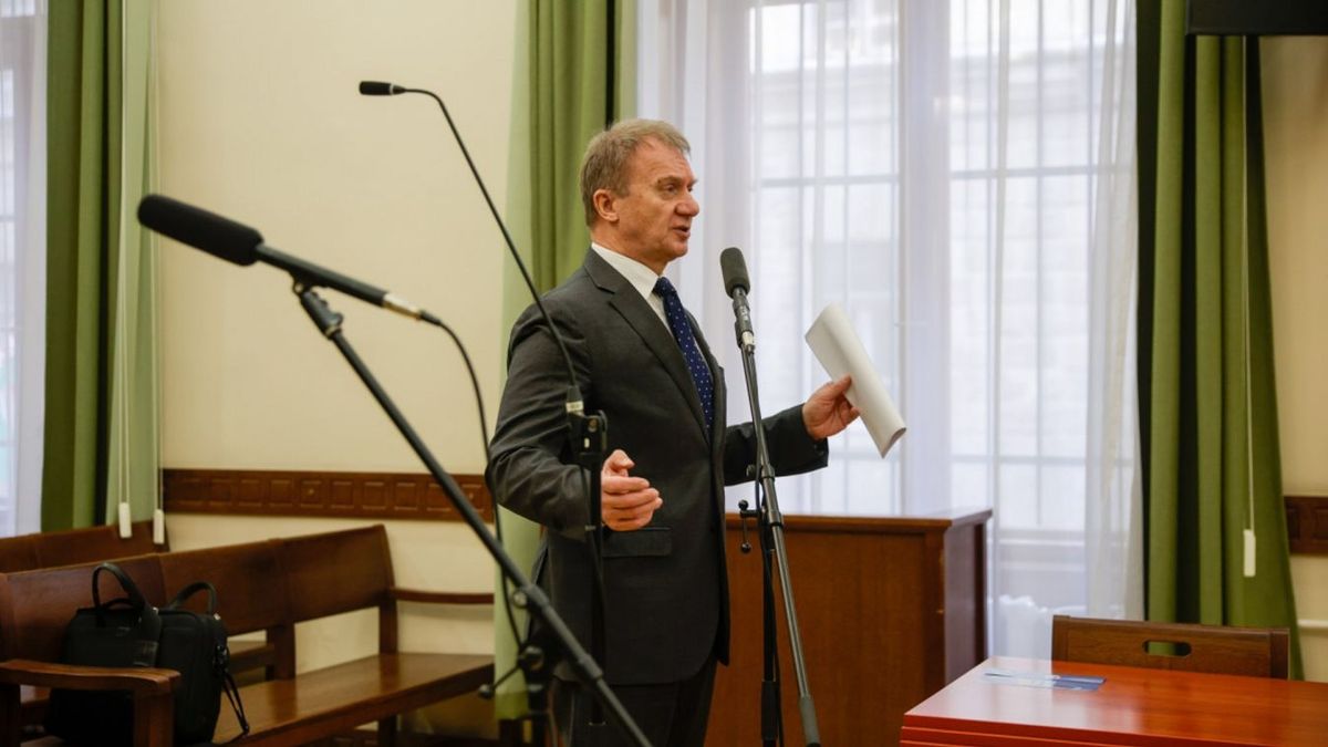 Varju Laci a legnagyobb politikai szabadfogású birkózó