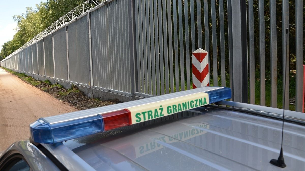 Lengyelország leeresztette az új Vasfüggönyt: példátlan méretű erődrendszer emelkedik a határon
