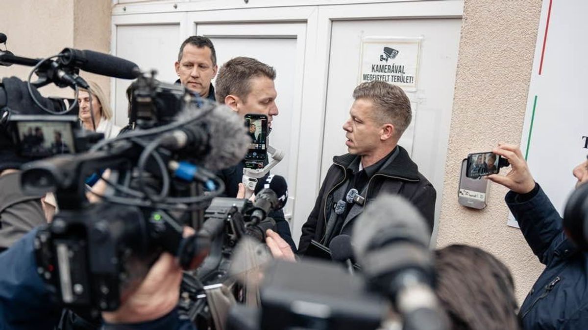 Megszólalt Menczer, miután kiosztotta Magyart