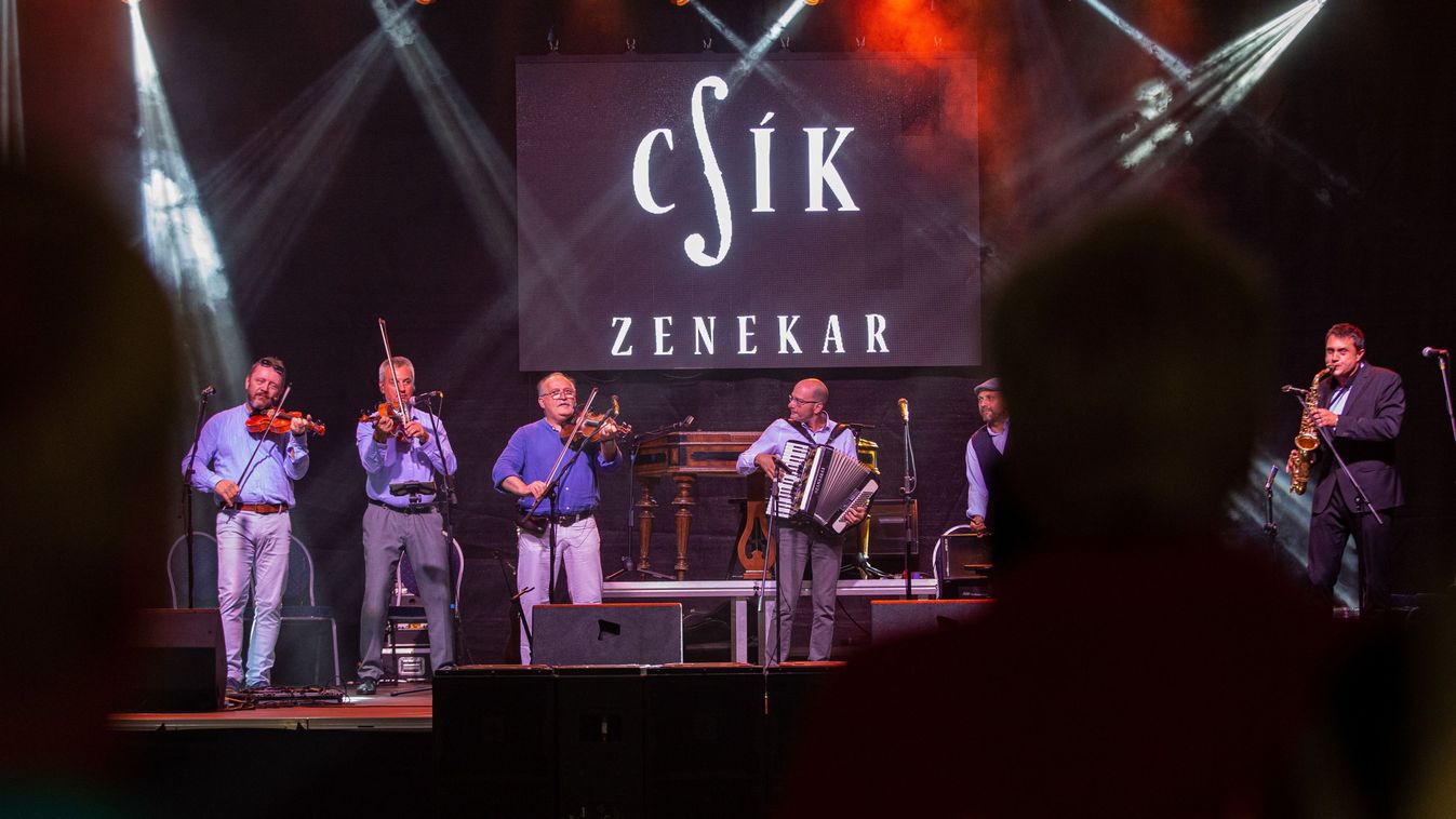 CSÍK ZENEKAR KONCERT