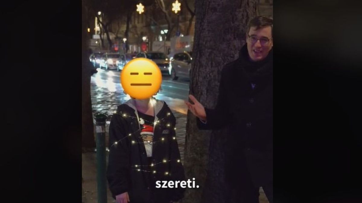 Szürreális: Karácsony Gergely stábja egy égősorral tekert körbe egy gyereket, egy úgynevezett embert (VIDEÓ)