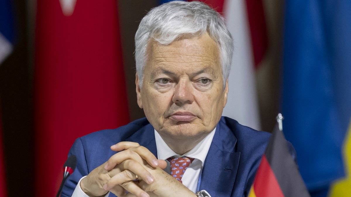 Reynders úrnál pénzmosás és korrupció gyanúja miatt tartottak házkutatást a hatóságok