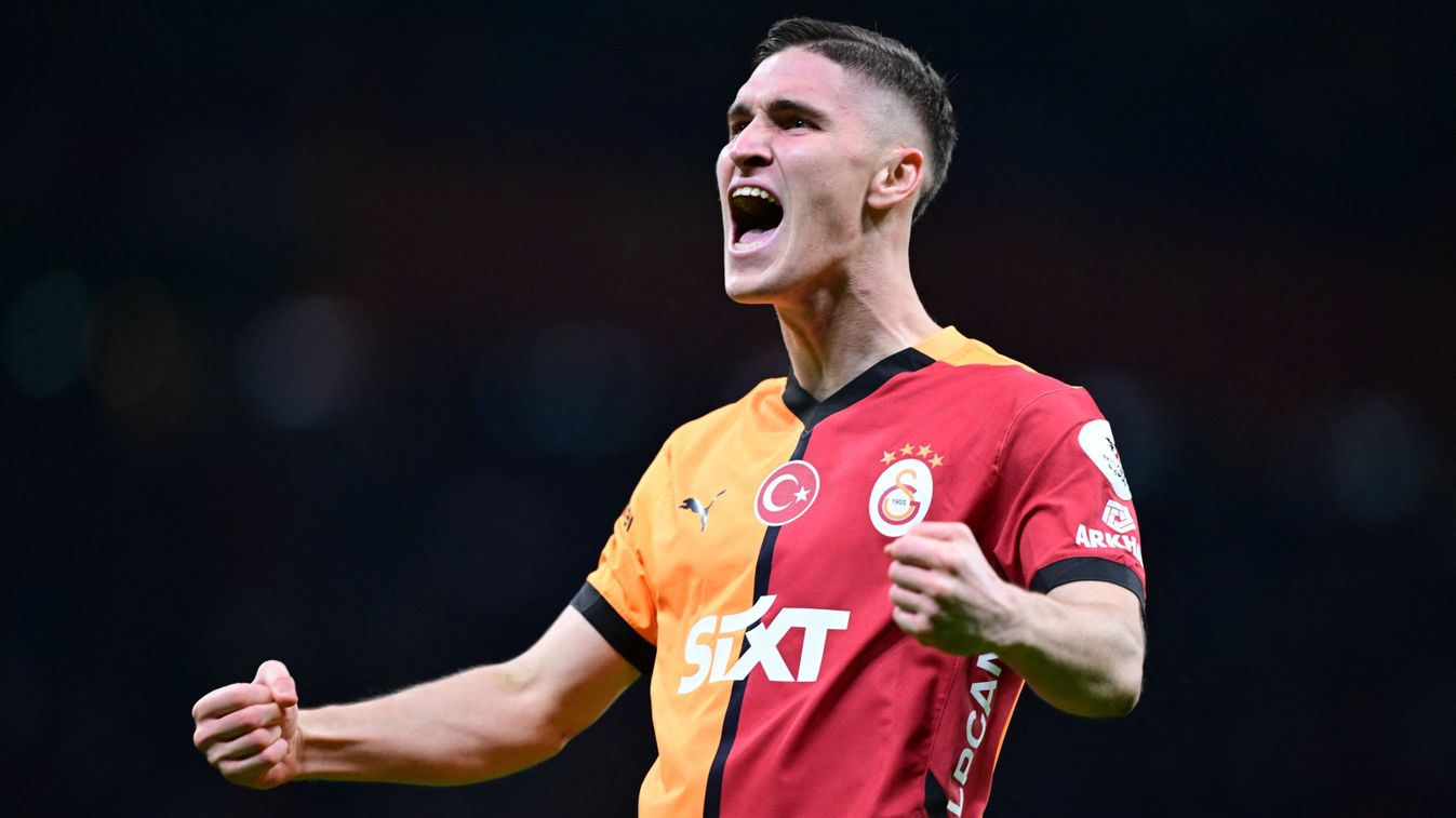 ISTANBUL, TURKIYE - DECEMBER 1: Rolland Sallai (7) of Galatasaray celebrates after scoring a goal during the Turkish Super Lig week 14 football match between Galatasaray and Eyupspor at RAMS Park in Istanbul, Turkiye on December 1, 2024. 