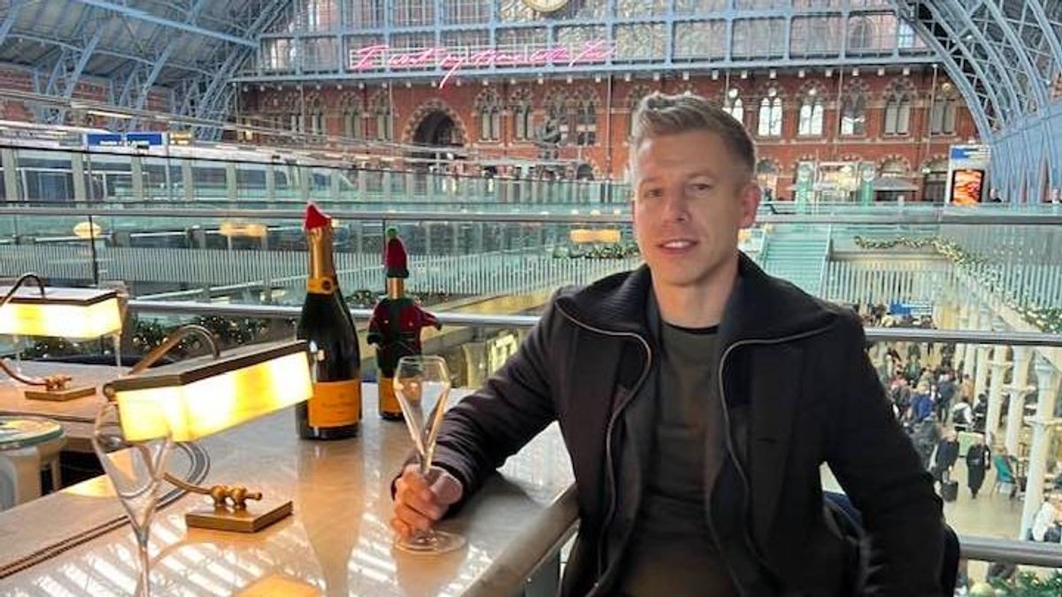Reggel nyolctól nyitva van a luxi pezsgőbár