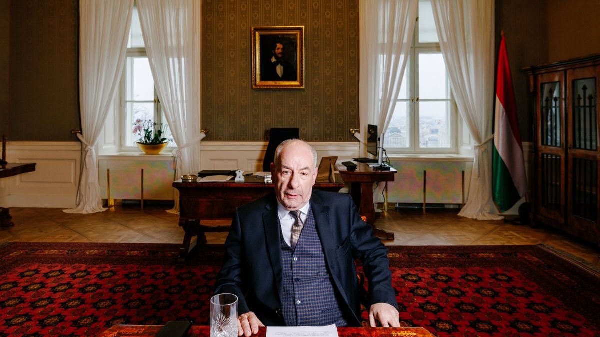 Számos kritikát kapok, hogy miért nem foglalok állást politikai kérdésekben