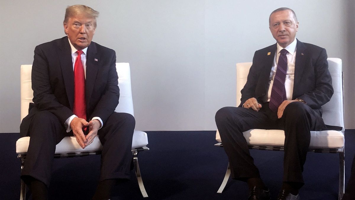 Nem finomkodott: Trump megnevezte, szerinte ki buktatta meg Aszad rendszerét Szíriában