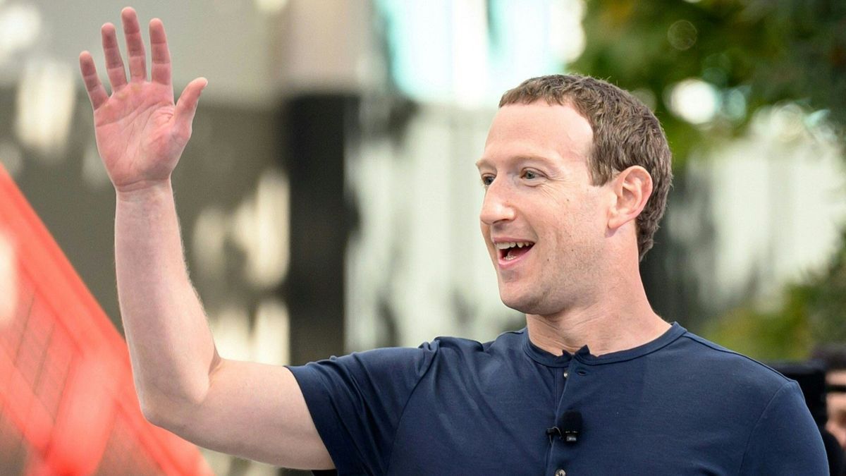Kibékülne az újraválasztott Trumppal Zuckerberg: még a pénztárcáját is kinyitotta