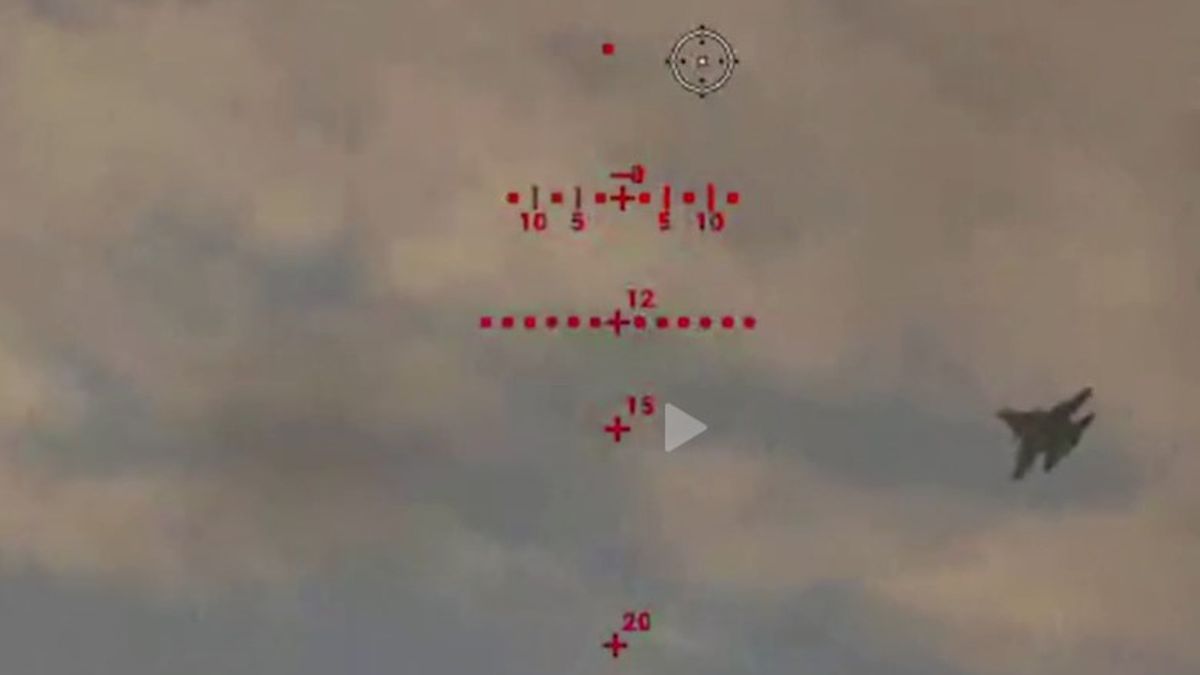 Ilyen még nem volt: ukrán tengeri drónok csaptak össze orosz helikopterekkel és repülőkkel! (VIDEÓ)