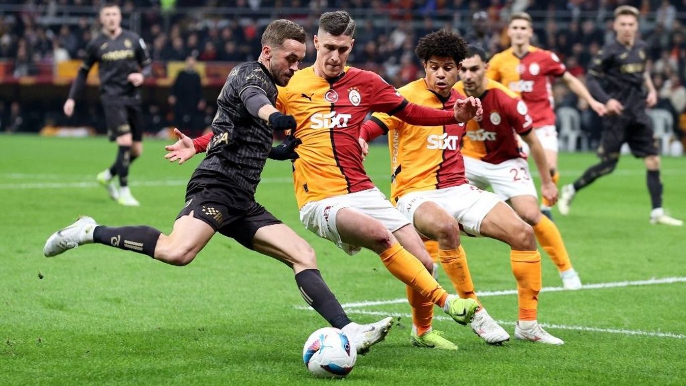 Galatasaray v Trabzonspor - Turkish Super Lig