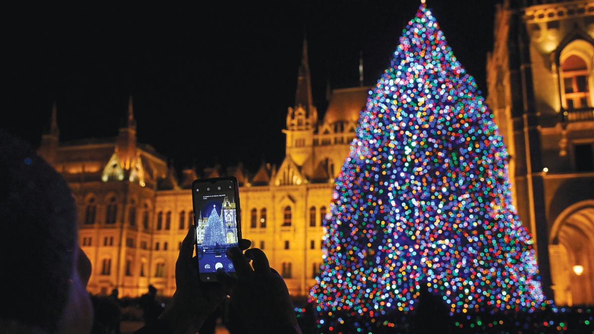 Karácsony a digitális korban: Hogyan változnak az ajándékozási szokásaink?