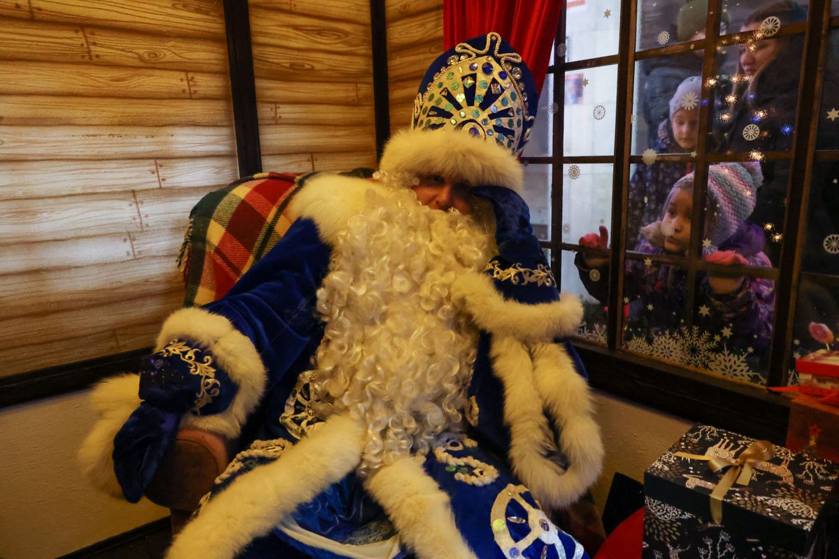 Christmas tree opening ceremony in Kharkiv