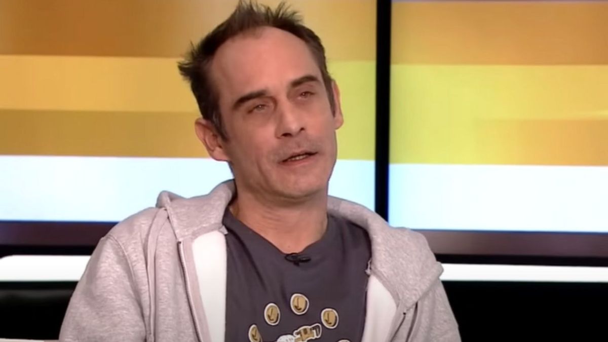 Liberális kettős mérce a Momentumnál és a Kutyapártnál: azt támadják másnál, amit ők maguk is csinálnak