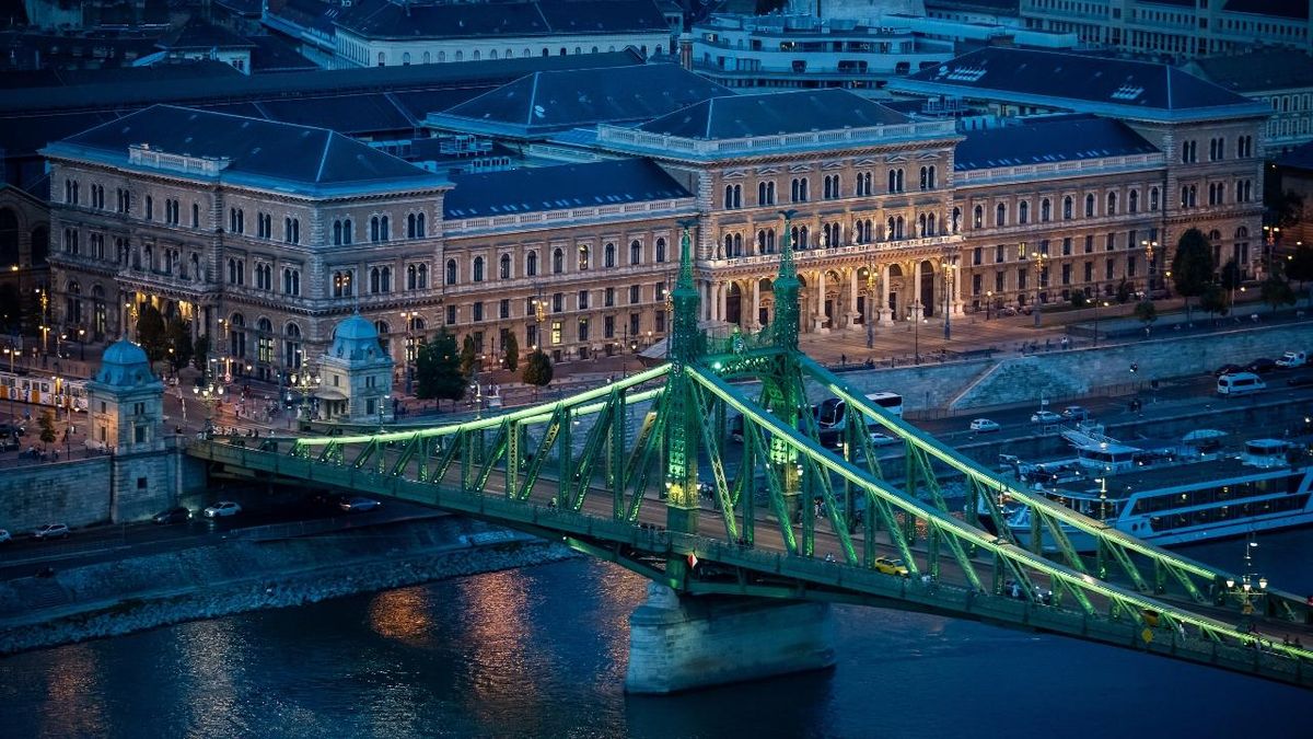 A Corvinus Egyetem cáfolja az ösztöndíjas helyekről szóló híreket