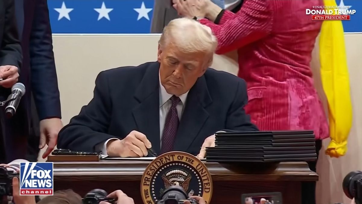 Trump kilépteti az Egyesült Államokat a WHO-ból: aláírta a rendeletet (VIDEÓ)