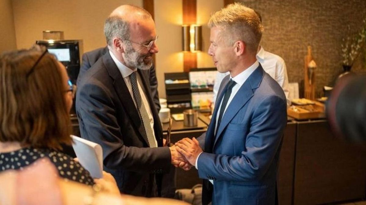 Egészségügyi államtitkár Magyar Péterék feljelentéséről: „Megint el fognak bújni Manfred Weber szoknyája mögé”