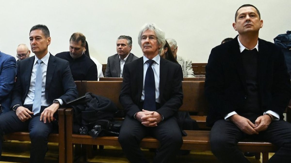 Baloldali korrupció: Baja Ferenc lemondott minden tisztségéről