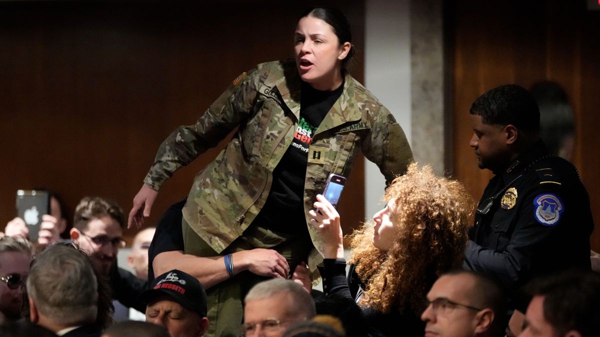 LMBTQ és aktivizmus: nekimentek a demokraták Trump leendő védelmi miniszterének a meghallgatáson