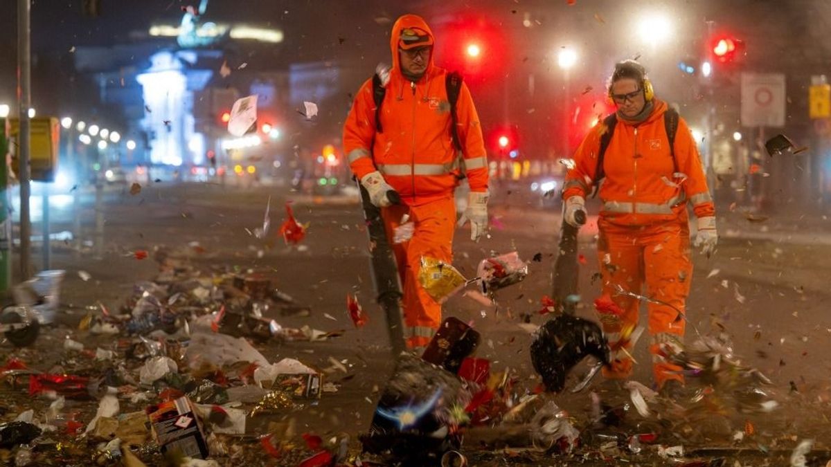 Az új normalitás: megint hatalmas balhé volt Berlinben szilveszter éjjelén