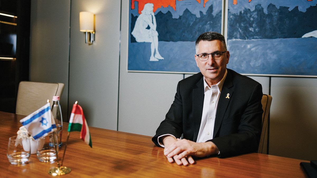 „Isten így döntött, és mi hisszük, hogy ez a föld hozzánk tartozik!” – Izrael külügyminisztere a Mandinernek