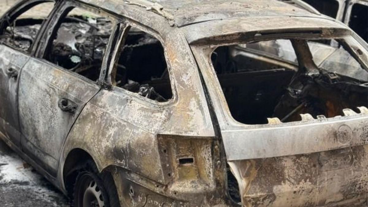 Döbbenetes videó terjed a berlini szilveszterről – üszkös utcák, kiégett buszok, robbantások nyomai