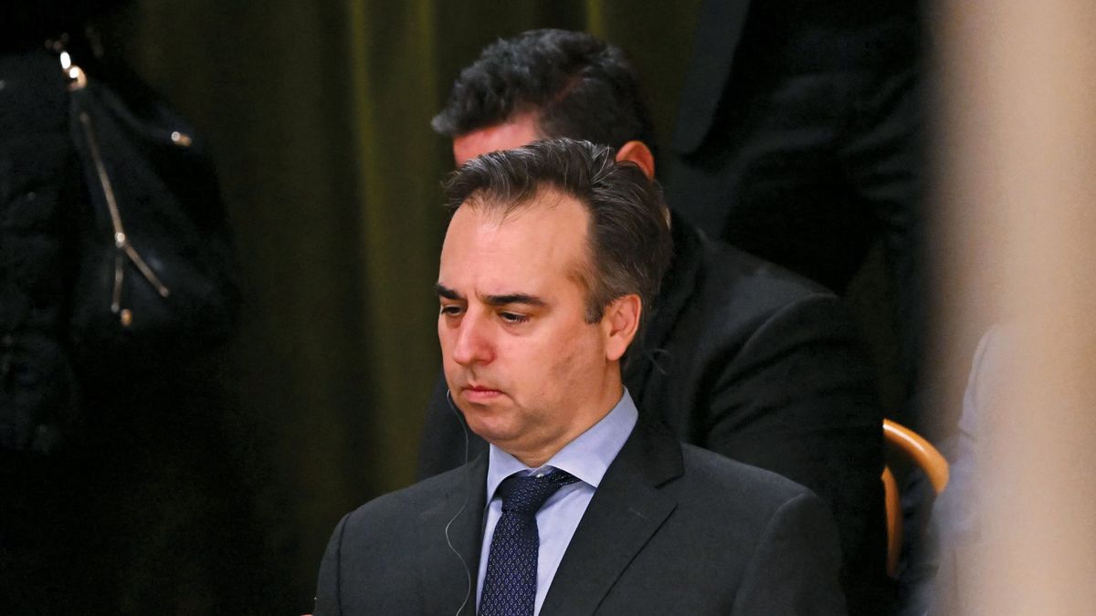 Pressman éppen most akar kioktatni minket a korrupcióval kapcsolatban, amikor Donald Trump és Elon Musk leleplezte ezt a hálózatot