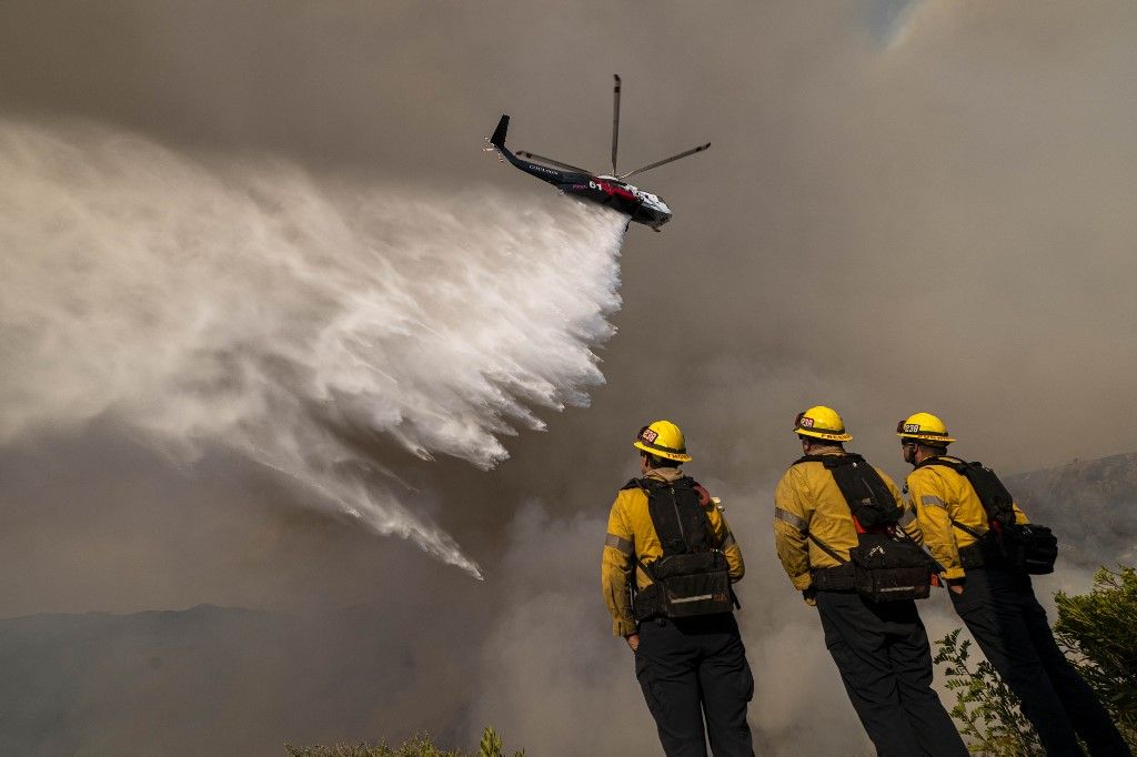 Palisade fire continues in Los Angeles