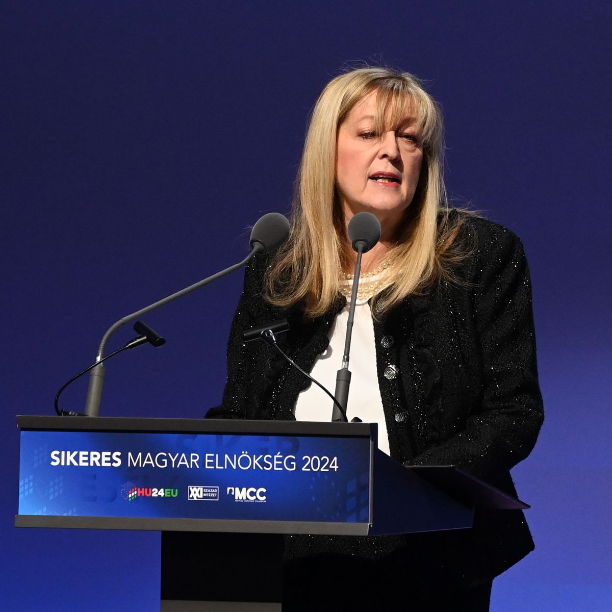 SCHMIDT Mária