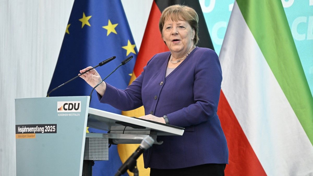 Bundesmutti visszatért! – és korábbi pártja kampányülésén beszélt a háborúról