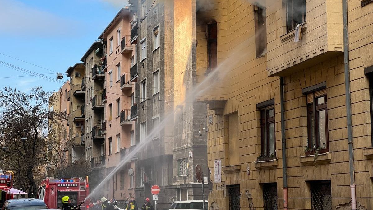 Robbanás volt egy ferencvárosi társasházban