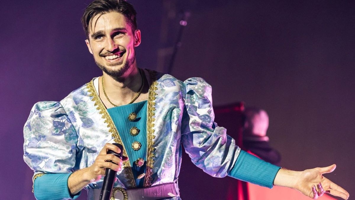 Botrányos koncert: Krúbi nagyon durván beárazta magát az Orbán-ellenes kirohanásával