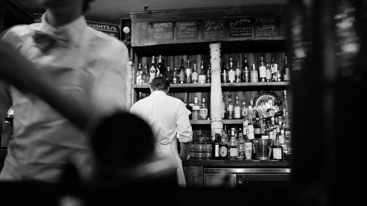 Egyre kevesebb alkoholt iszik a Z-generáció, de aggasztó trend húzódik meg a háttérben