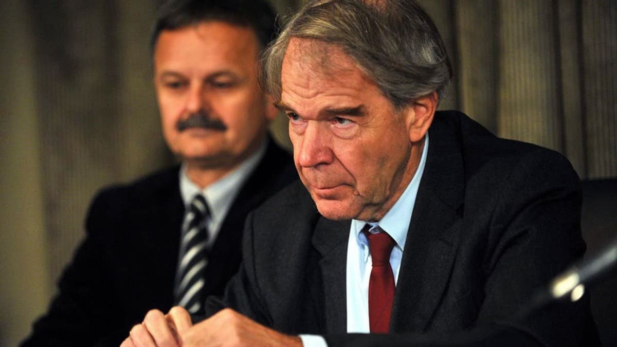 Kiderült a titok, Magyar Péter váratlan helyről kapott egy taslit