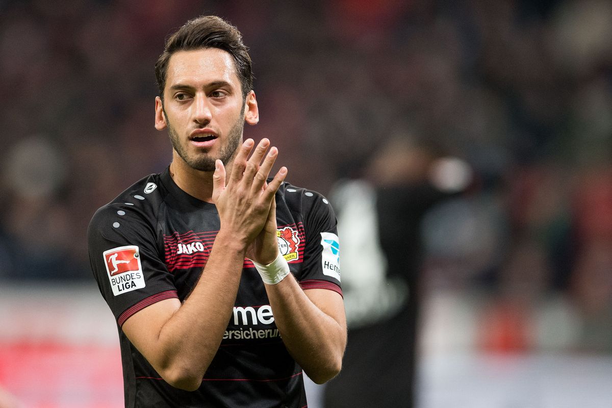 Leverkusen's Hakan Calhanoglu reacts during the German Bundesliga soccer match between Bayer Leverkusen and Bor. Mönchengladbach at the BayArena in Leverkusen, Germany, 28 January 2017. 