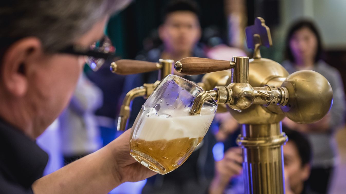 Pilsen,,Czech,Republic,-,October,2,,2015:,Man,Pouring,Beer