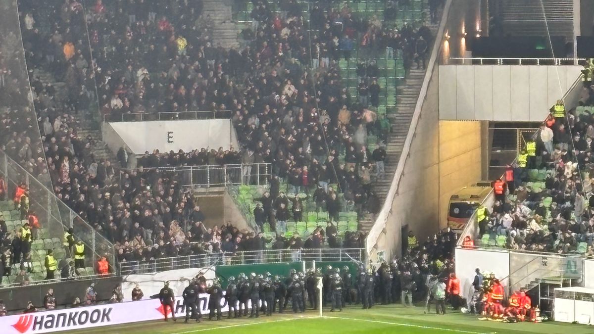 „Drogos csürhe nem randalírozhat Budapesten” – kifakadt a magyar politikus a holland szurkolók viselkedésén