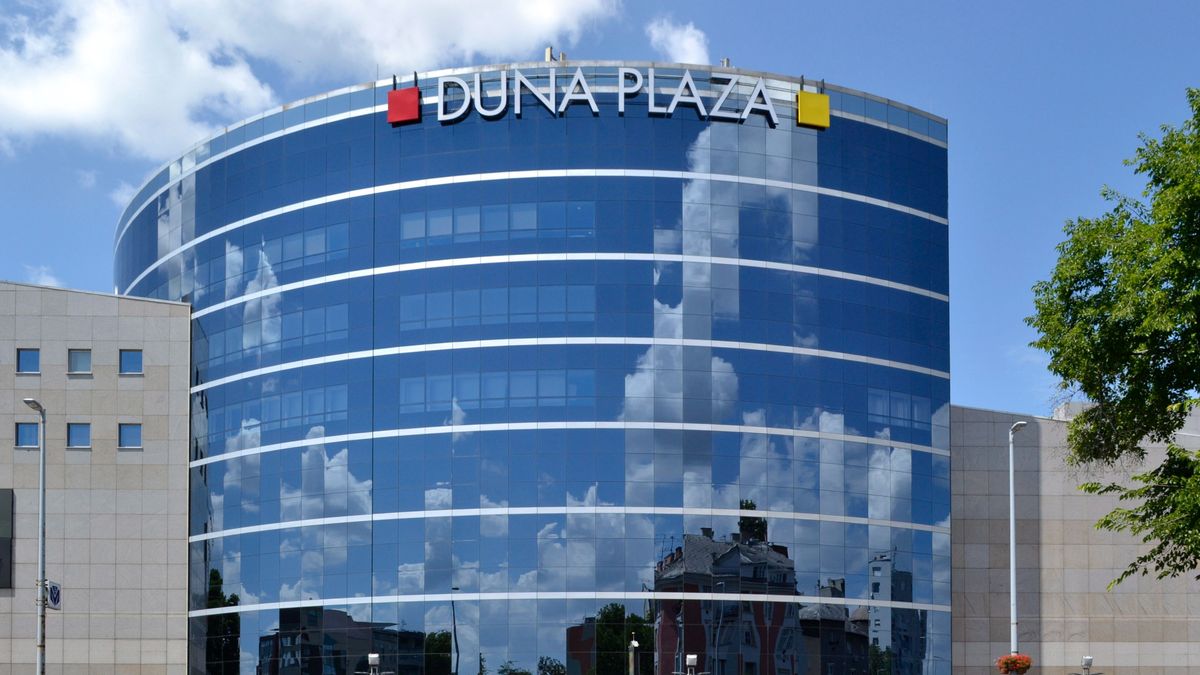 Bezár Budapest egyik legnépszerűbb plázája