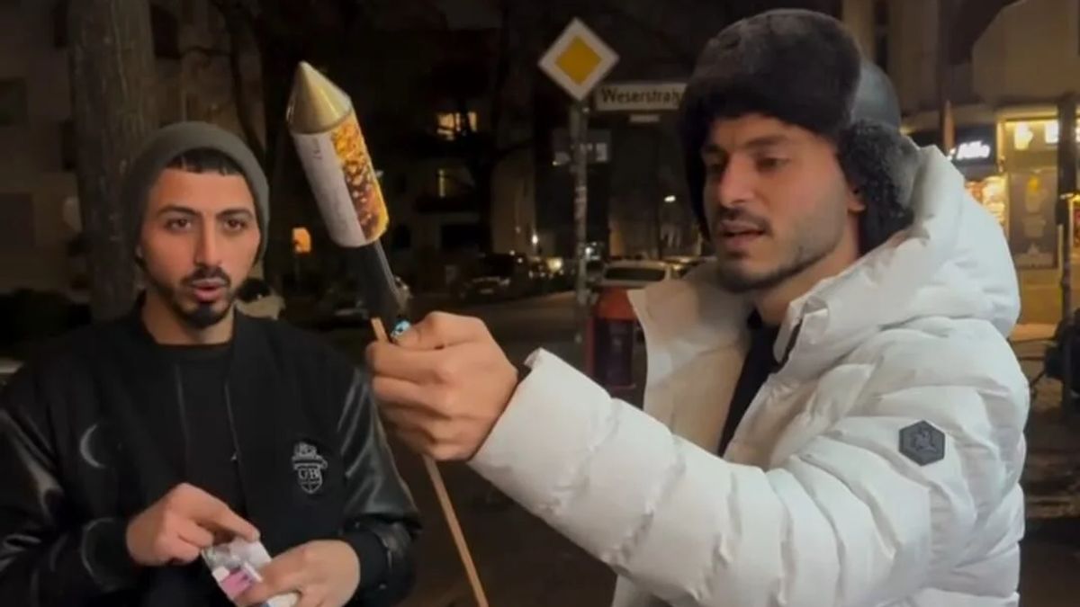 Szilveszteri őrület: egy arab influenszer rakétával lövöldözött Berlinben (VIDEÓ)