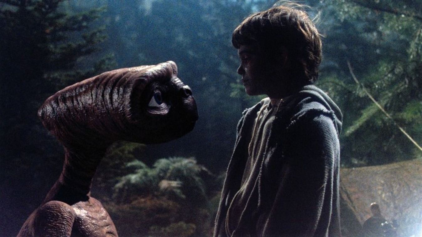 E.T. L'EXTRA-TERRESTRE - E.T THE EXTRA-TERRESTRIAL (1982)