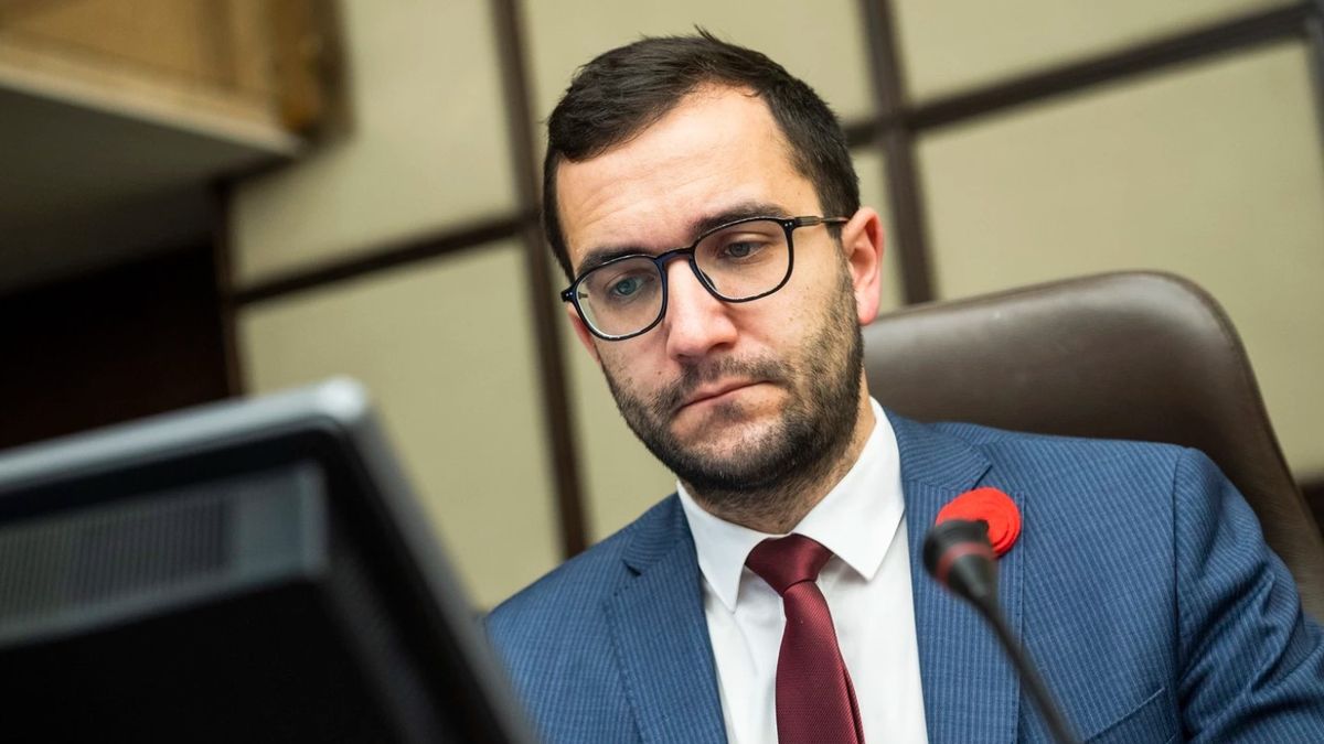 Ez a nap is eljött: szlovák (!) politikus utazott hazánkba, hogy móresre tanítsa a magyar baloldalt – bravó, köszönjük!
