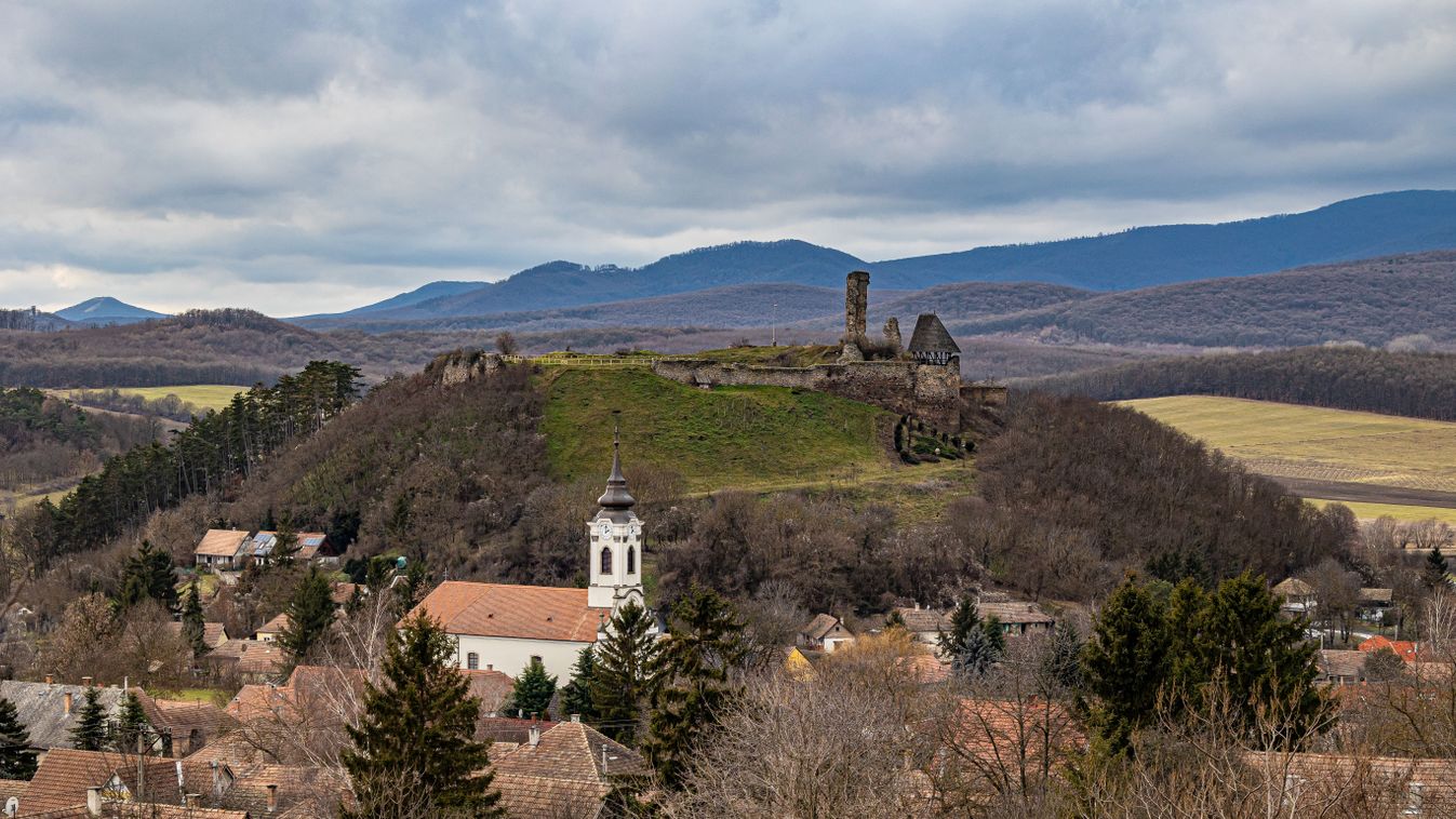 Nógrádi vár megmentéséért alapítvány-1