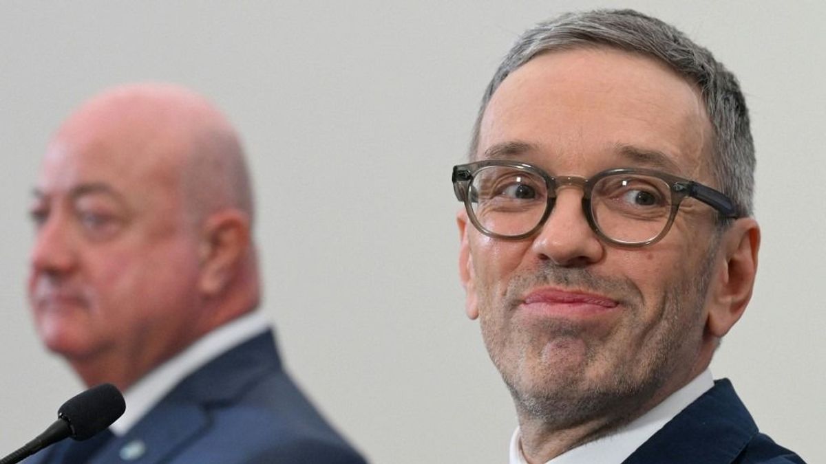 Azt hiszi, nehéz az élete? Eszkábáljon össze egy rendes kormányt Germán-Európában!