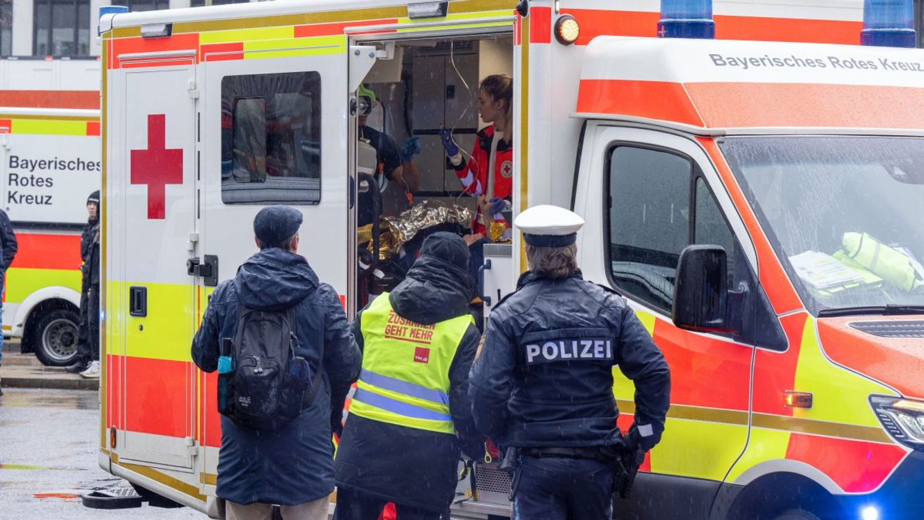 Car driven into group of people in Munich