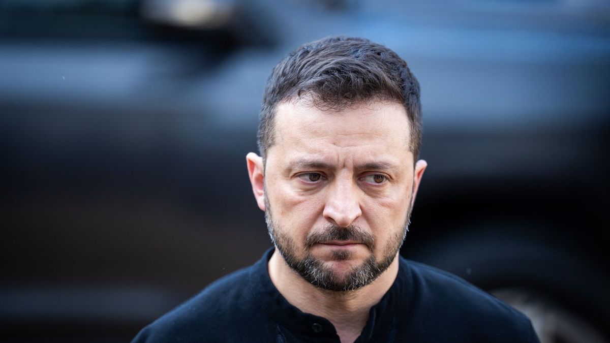 „Az igazságtalan béke is jobb, mint a háború” – világosította fel a horvát államfő Zelenszkijt