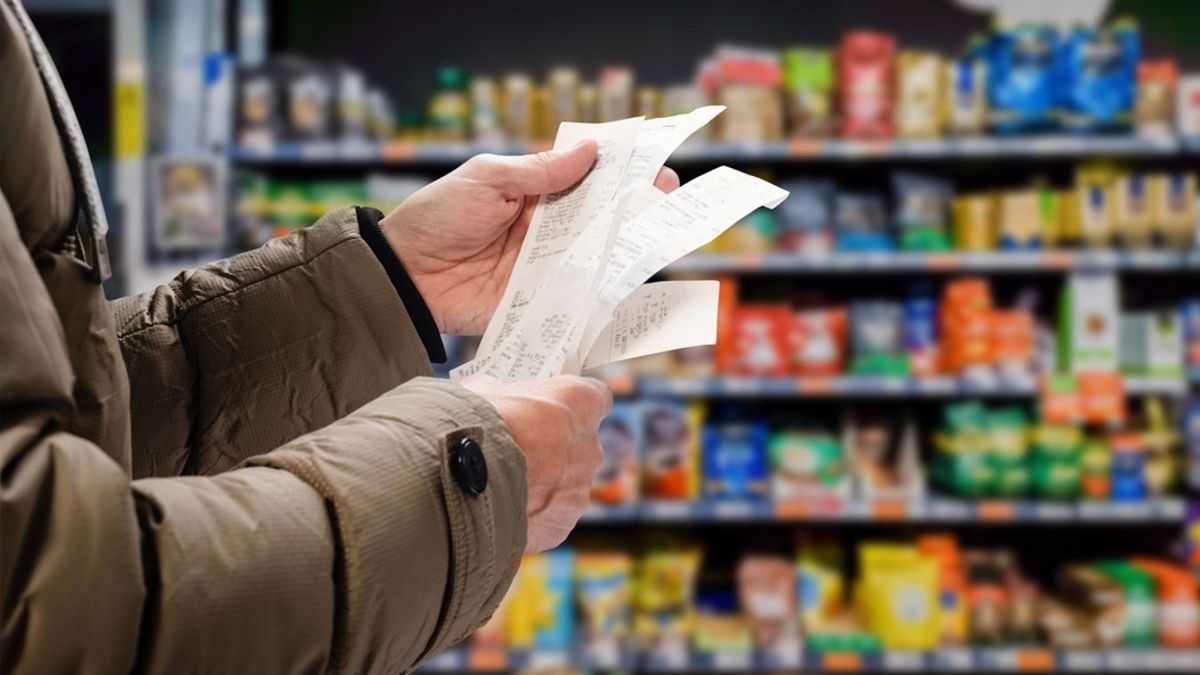 Folytatódik a zsugorinfláció, összemegy a Milka csoki és az aldis sajt is
