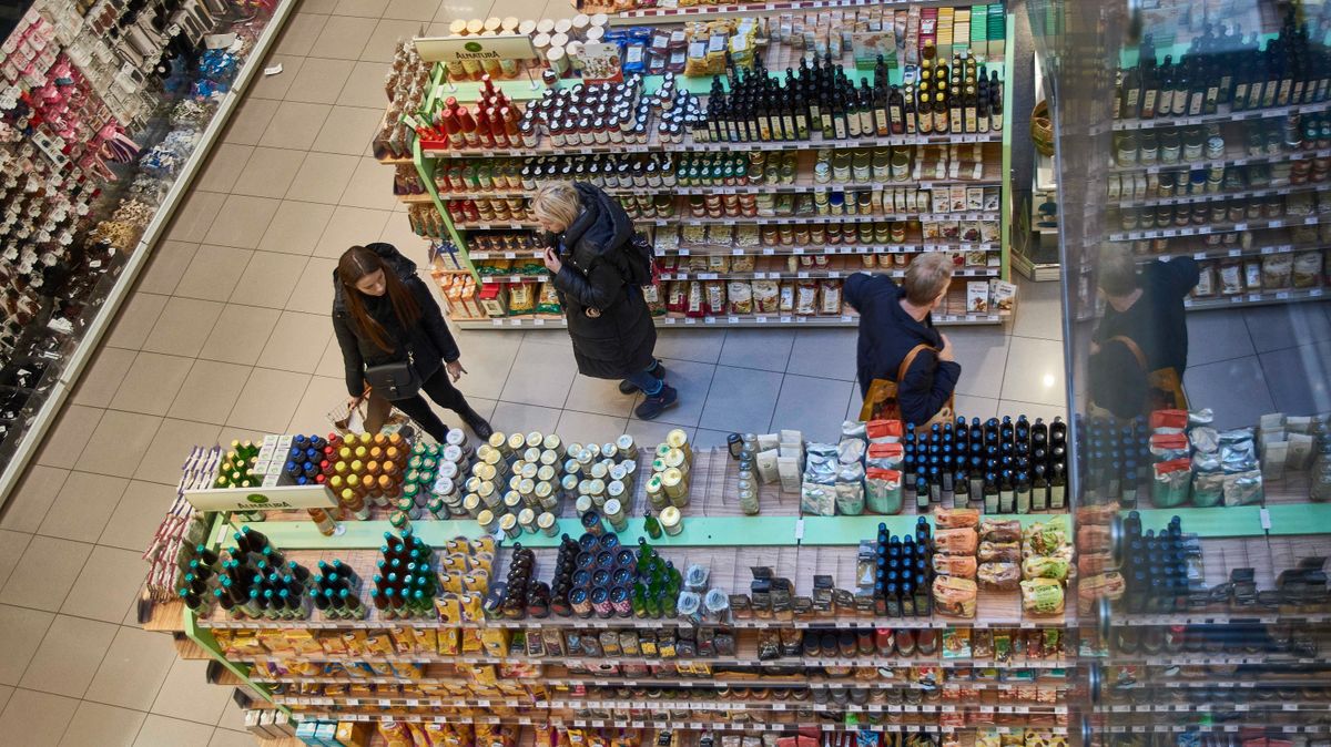 Méghogy minden drágul! Íme több tucat termék, ami még olcsóbb is lett