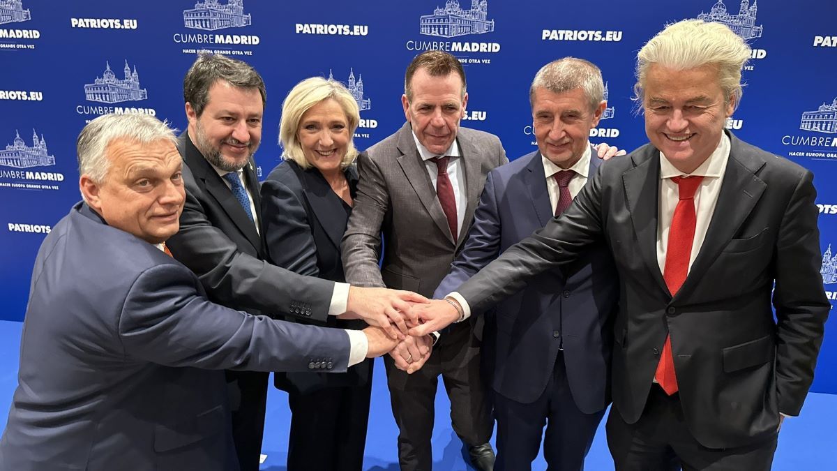 Orbán Viktor is megérkezett a helyszínre: mindenki készen áll a szombati Patrióta csúcstalálkozóra